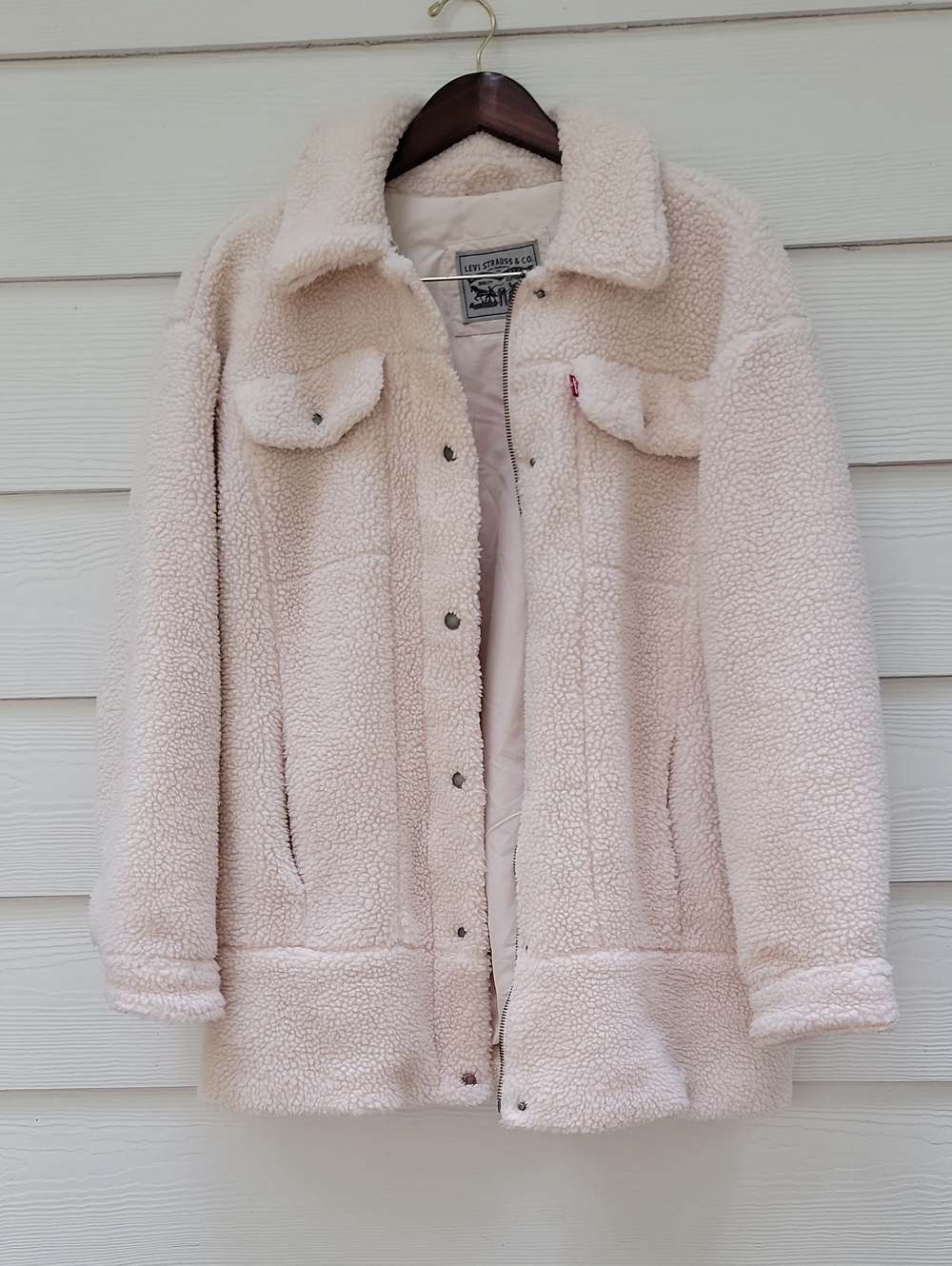 Faux fur Levis Coat -pinkish cream size medium